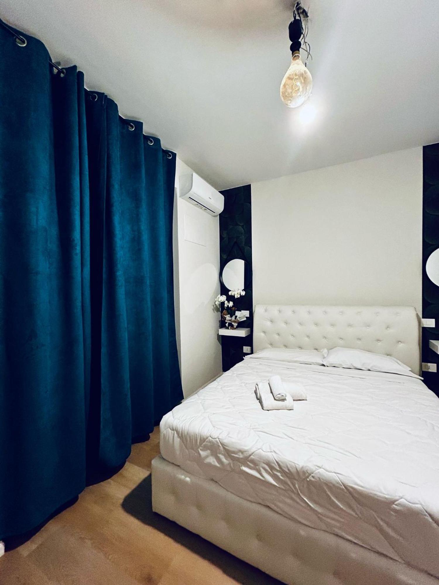 פסקיארה דל גארדה Hotel Benaco Mavras מראה חיצוני תמונה
