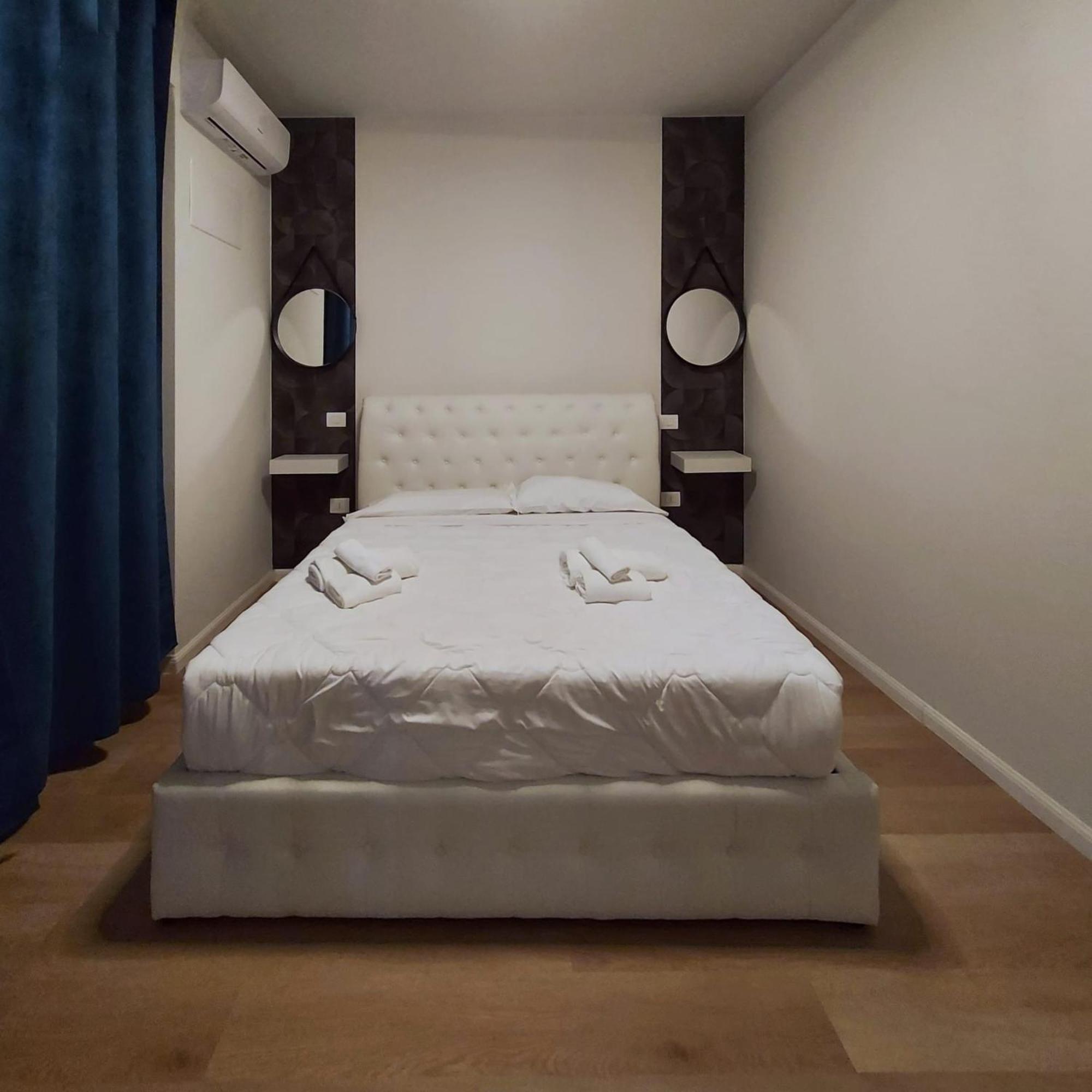 פסקיארה דל גארדה Hotel Benaco Mavras מראה חיצוני תמונה