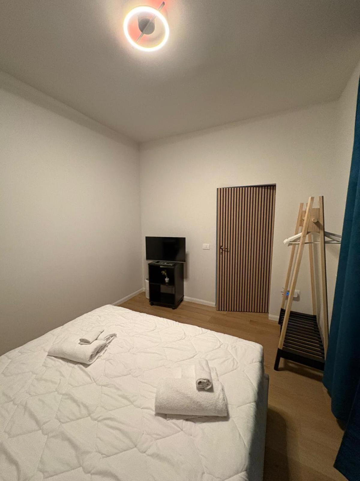 פסקיארה דל גארדה Hotel Benaco Mavras מראה חיצוני תמונה